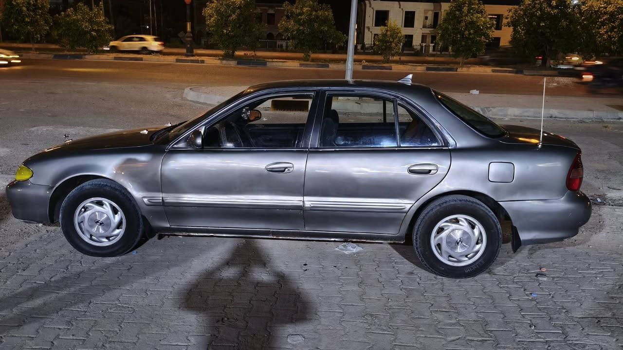 سلام عليكم سياره سوناتا موديل ٢٠٠٠ رقم بغداد مشروع وطني سنويه لحد ٢٠٣٠  كير مكينه كفاله حداديه جديده تخم تاير سياره مصبوغه  جماليه بدون اي حادث ممكان. ديالى بعقوبة  السعر ٤٠  رقم ***********
