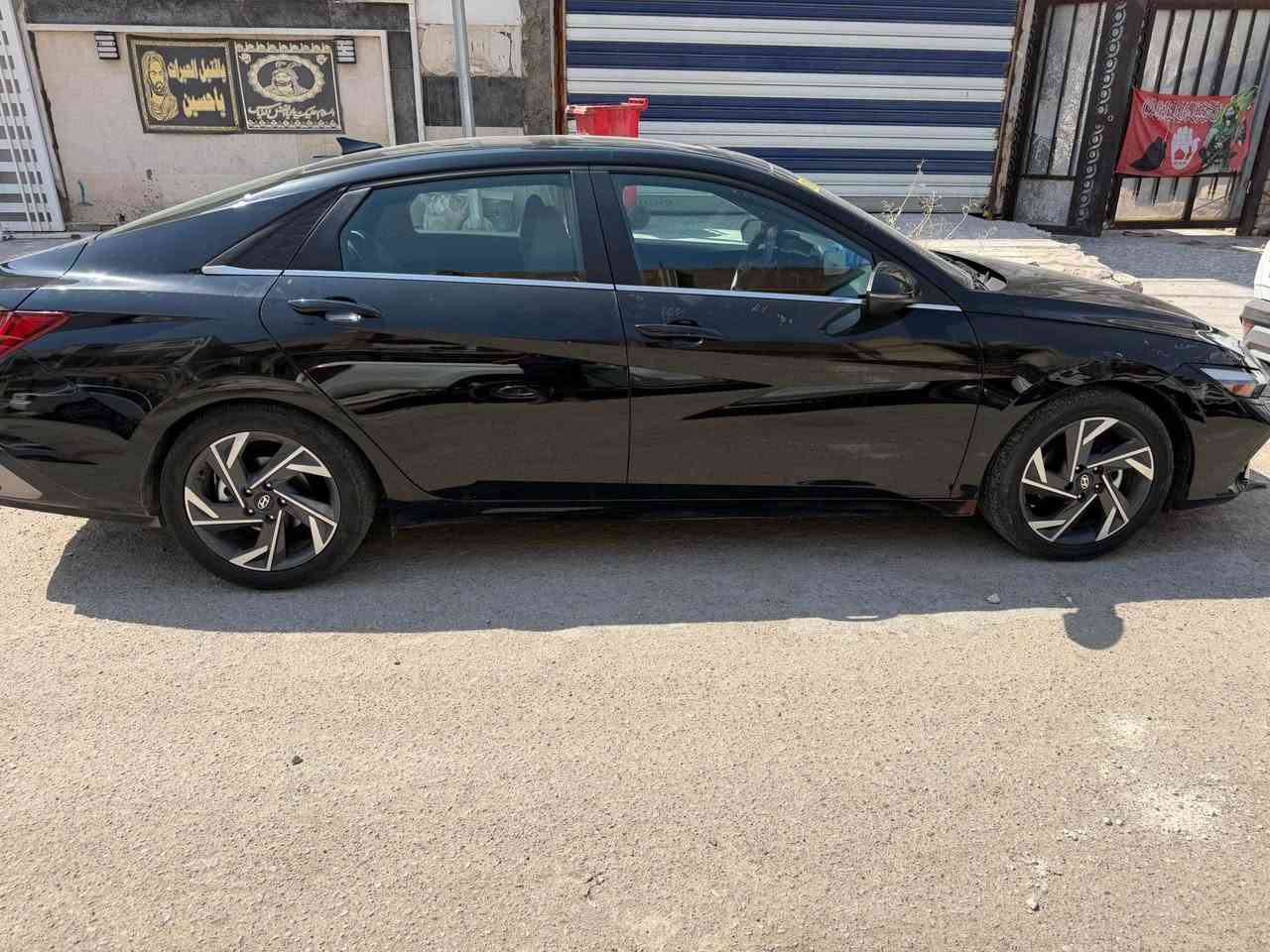 النتره هايبرد ٢٠٢٥ ماشيه ١٧,٠٠٠m  فول موصفات جديده السياره وحادثها جدا بصيط 
*********** بغداد, العراق
