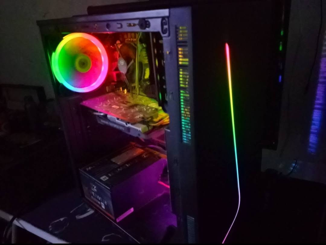 معالج: core i5 9400f جيل التاسع
السعر/70

رامات: 8gb ddr4 lexar
السعر/25

بورد: b360m gigabyte
السعر/50

تخزين:128 ssd
السعر/25

Hhd:1 تيرا
السعر/25

بور سبلاي:600w
السعر/ 35 

المروحه 500w 
السعر/ 25

الكس rgb 
سعر/ 35 

الاسعار قفل من الاخير مكاني بغداد غزاليه عندي توصيل ***********
اذا كلهن 260 قفلللللللل
