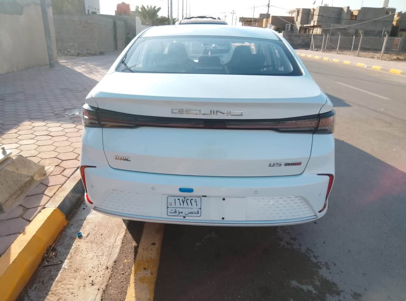 سياره بايك u5 
موديل 26
ماشيه 7 الاف
لون ابيض 
مامرقم 
حره تترقم اي محافظه
كفاله عامه 
كامل مواصفات عدا الفتحه 
بانزين فقط. 
بيع او  مراوس

                                 ***********
