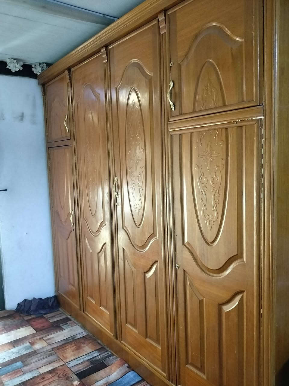 غرفة اخشاب سعر 500 تواصل ***********بغداد مدينة الصدر
