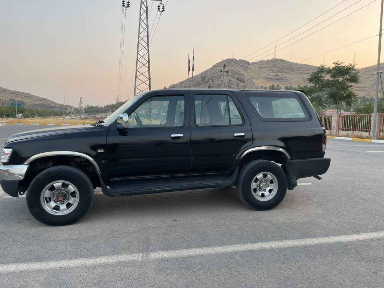 ***********_***********
تیۆتا ڕەنەر دێـر ، دەبڵ ئەکسل ، مۆدێل 2005، مەکینە بەخ ، جام کارەبای  ، کێڕ و مەکینە و ئەکسل و دەبڵ ئەکسلی بەشەرت ، دەحم و لێدراوی نییە ، سەنەوی تازەیە تا 2031 ، سەیارەکەهی ماڵە و توندوتۆڵ و بێ کێشەیە  نرخی ٦٤ گەڵاو معامەلە
***********_*********** رانية, السليمانية
