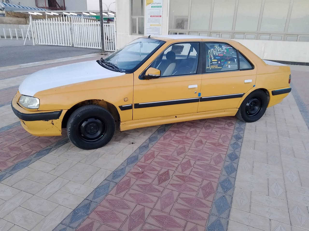 سلام عليكم للبيع او مراوس بيجو بارص مديل 2015 رقم انكليزي دولي مشروع وطني سنويه جديده مصفره هيئه وغرامات وخط وبحث تبريد شغال مكينه وكير جدد حداديه جديد تخم تاير باتري جديد كهربائيات شغاله سياره جاهزة خير من الله ترايك وين ماتريد. مكلف بنشر.  سعر مناسب 25 ورقه وبيه مجال مكاني ناصريه مركز ***********
