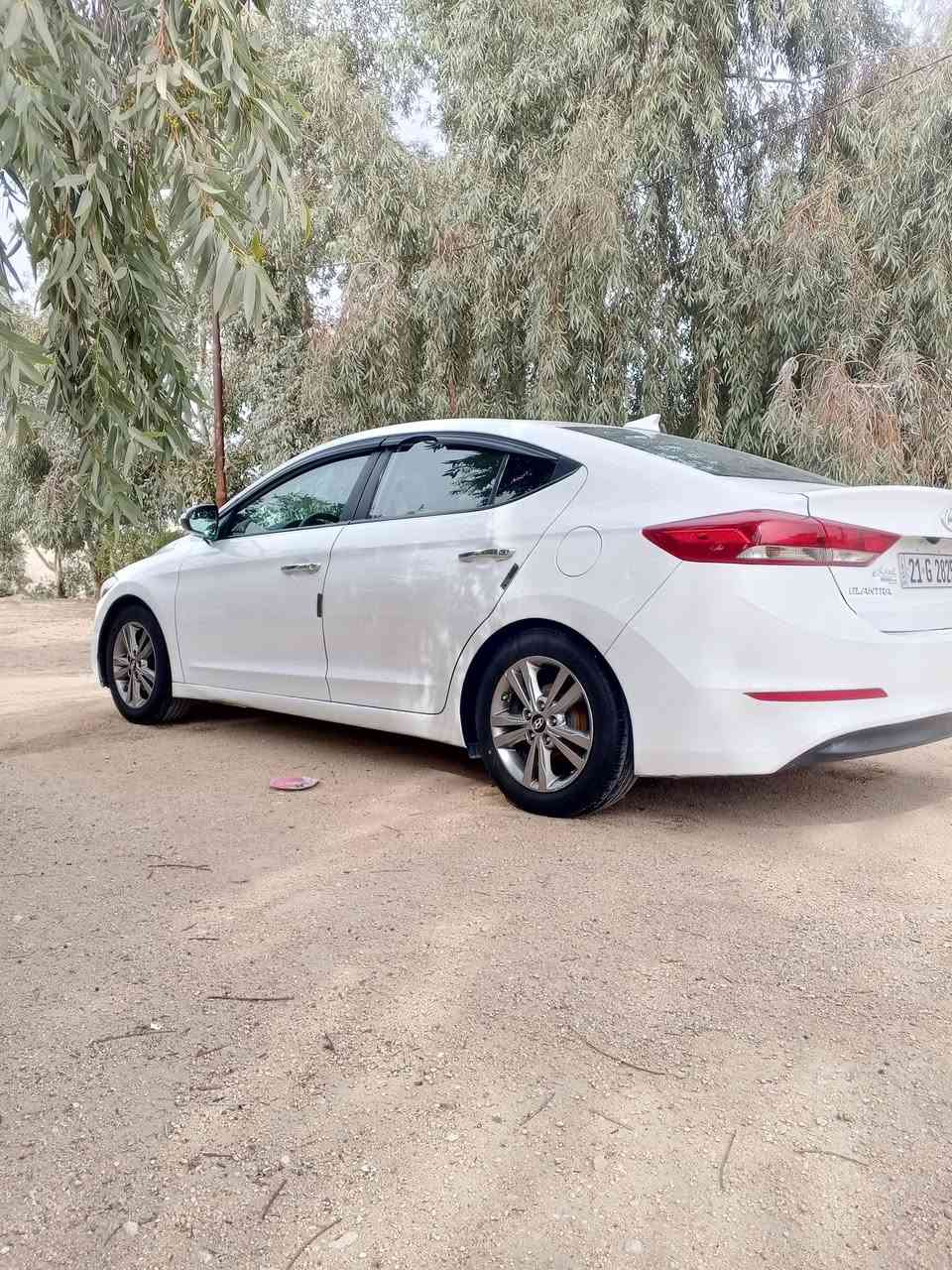 النترا 2017امريكي ظرر باب الخلفي مبدل والباقي ليبر واحد
تبريد وتدفئه شغاله تخم تاير ماشيه 157
مكان ديوانيه 
سعر اتصل ***********
