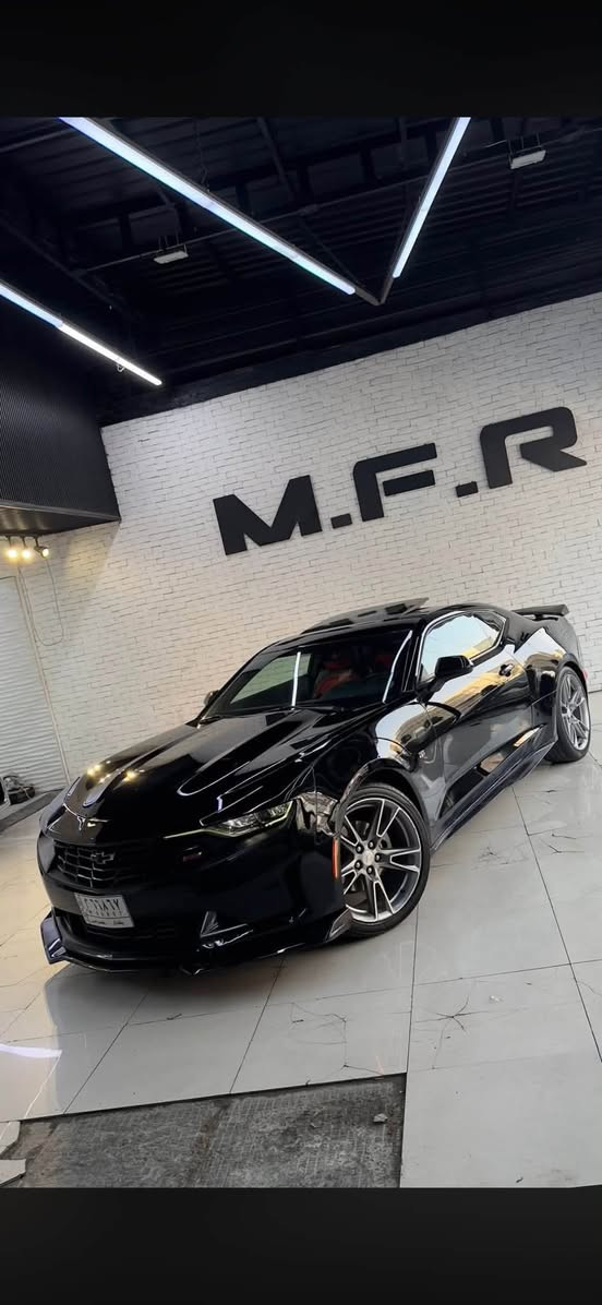 ‎السلام عليكم
‎للبيع شفرولية كمارو V6 نظيفة RS 2019
‎رقم بغداد باسمي مشروع وطني
‎مكينة 6 سلندر كير 8 نمر بلاديات وجديدات 
‎عليها برمجة حماية وبرمجتها البلاديه موجودة
‎مواصفات ال RS المعروفة :
‎فتحة ( سلايد )
‎هاند بريك كهربائي
‎تلث وضعيات قيادة
‎السيارة استخدام بيت نظيفة جدا ماشية 75 الف كيلومتر حقيقي 
‎السيارة كلشي بيها بلادي
‎بولش جديد 
‎ضرر السيارة سطحي عكس السايق جاملغ امبدل لون و باب امبدلة لون وصبغ التكمة عكس السايق وكلشي موضح وموجودة صور الحادث
‎وابغداد هنا ابو دراجة ضرب جاملغ خلفي ف صار بي صبغ فقط 
‎السيارة عدا صبغ الجاملغ الخلفي ليبل واحد
بيها تورباين لكير فقط ينرادله تصليح سعره 4 اوراق ينزل من سعر السيارة مكان السيارة تكريت صلاح الدين 
محرك 
شواصي لغود كله بشرط كفاله سعر 150 رقم الهاتف :***********
