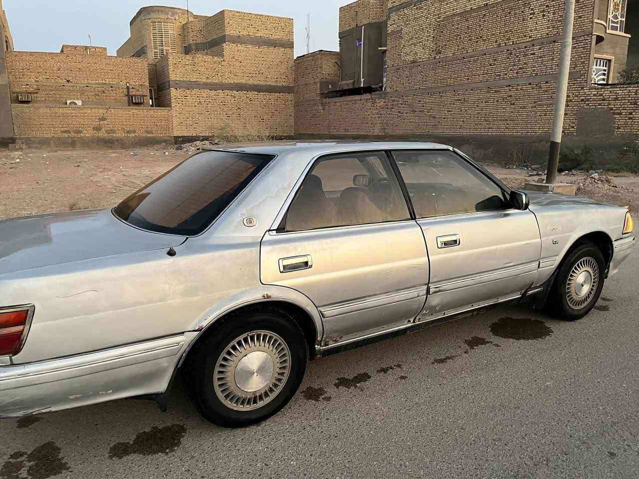 هارتوب 1990 يسرى بلاد رقم مميز💯
السلام عليكم 
هارتوب كراون مديل 1990
وارد خليجي / رقم مميز 💯
رقم  بغداد إنكليزي مميز  مميز ؟؟
يسرى بلاد 
محرك بلاد الجباره 
تبريد ❄️ منظومة كاملة جديدة 
عداد الكتروني + حاسب كيلومتر الكتروني قابل لتصفير مدمج مع العداد 
سنتر لك تقفيل تفتيح  تحكم عن بعد دبل إشارة 
شاشة لمس أيقونة 
كاميرا خلفية 
 جام امامي صدر أوتو
MP3 اضافي منفصل + سماعات مضخم اربع بيبان
لايت زنون نمرتين / العالي زنون ناصي شمسي  
كشنات كراون مخمل تحكم يدوي شغال
تخم ويل ابلاد اسبير موحد 
بانوراما / شغاله فقط نقص سكه 
السيارة ما مصبوغه 
السيارة خير من الله 
و بيها نقوصات بسيطة 
مستعجل ع البيع 
المكان : ناصرية/  سوق الشيوخ 

 الاستفسار 
اتصال او واتساب 
***********
