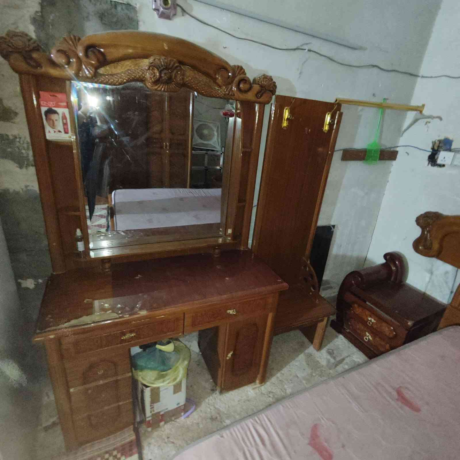 سلام عليكم
بيع مستعجل 
 غرفه كويتيه درجه اوله 
بسعر مناسب 
مكاني البصره 
‏‪***********‬‏
