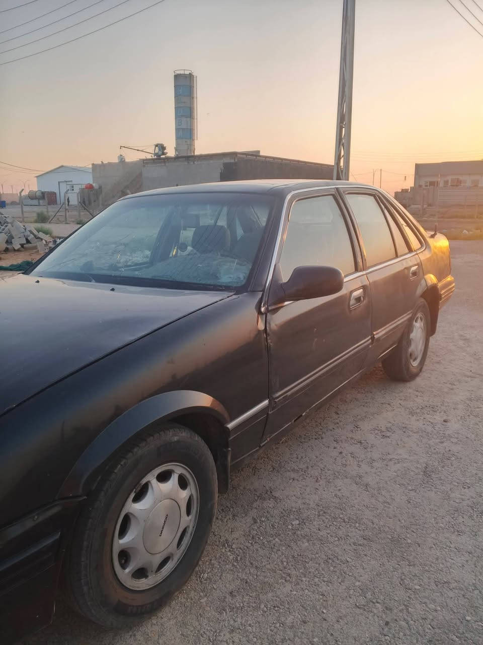 برنس 1995  رقم ديالى باسمنه
لل30 رقم جديد  وكاله تحويل ثاني يوم
كير عادي ثاني يقر وعندي كير حاويه بس شده
ولمشط تعبان مالها  17$ وبيها مجال لشراي
مكان بعقوبه تحرير ***********
