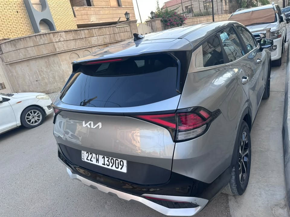 #سبورتج24 امريكي
سياره بيها صفحة اليمنة صبغ + باب السايق 

كفاله لغود شواصي بدون اي دواخل سياره 

المواصفات

• كشن تدفئه

*   قياده ذاتيه

أناره ترحيب عند الاقتراب وترحيب في الداخل السياره

*   مانع انزلاق

*   تحديد مساره

*   وتمنع الخروج عن المسار

*   مثبت سرعه

*  رادار امامي

*  رادار جانبي

حساسات 360 درجه

*   كأمره خلفيه وكامره دوارة

*   تشغيل عن بعد

*   بصمتين ابواب

*   أربعة انظمه قياده

*   نظام نزول منحدرات (الي)�AUTO HOLD نظام •

*   حساسات خلفيه

*   نظام إطفاء في الازدحامات

*   شاشة تبريد لمس

*   شاشه كبيره متصله

*   سايد بريك يدوي اوتماتيك دكمه

*   لايت زنون عدستين

*   أشاير بلمري

*   مانع تصادم

. دفع رباعي

*   محرك 2500

*   نقاط عمياء

كير ومحرك مكفول ) 

(السيارةرقم  أربيل باسمي

***********

#السعر 176$

موقع بغداد الجديدة او الكرادة
