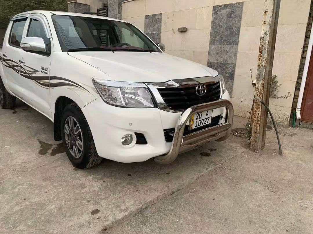 هايلوكس • ٢٠١٣ • ماشية ١٧٠