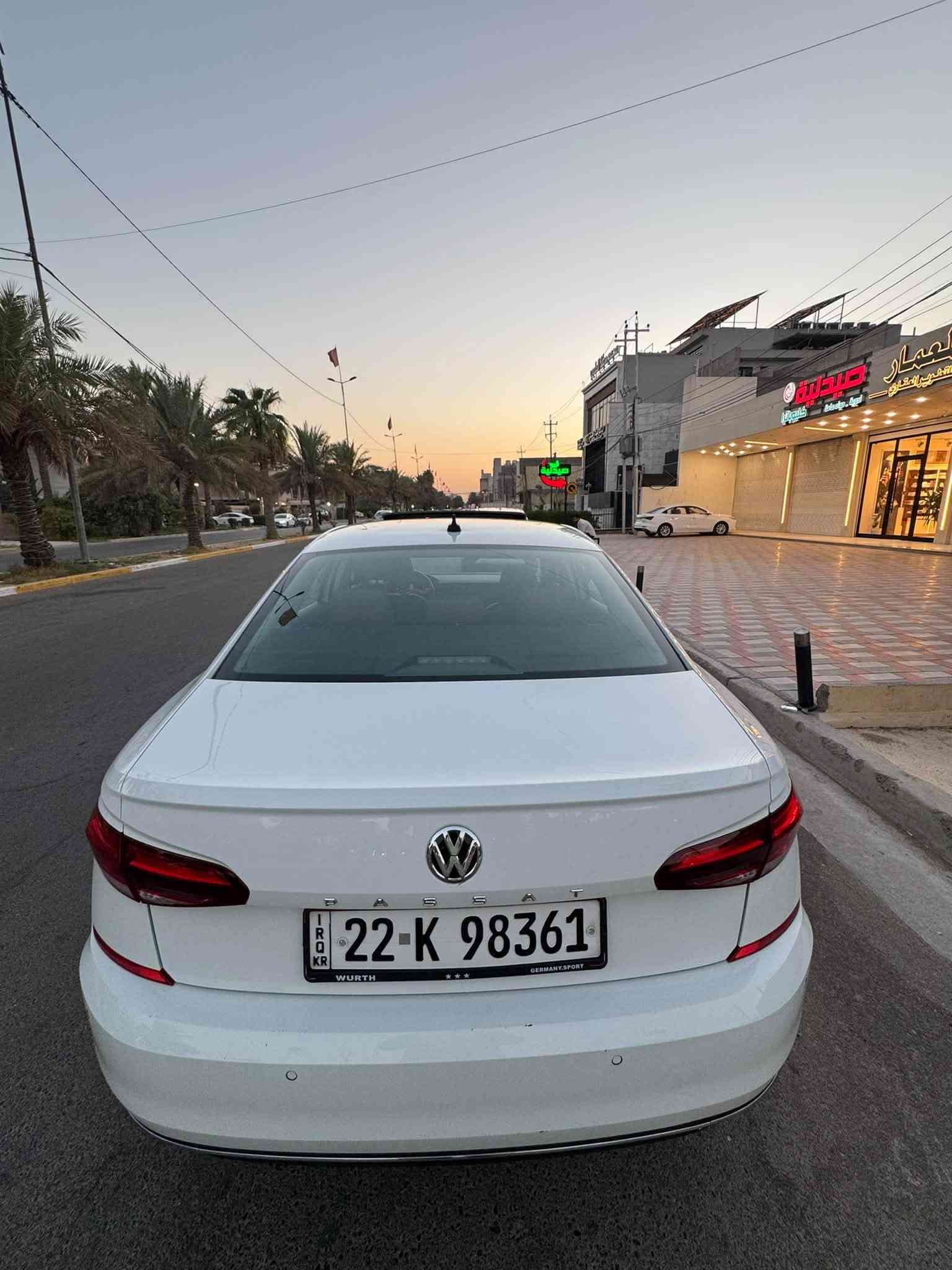 فولكس فاجن باسات Limited Edition موديل 2022
سيارة معروفة فول مواصفات
ماشية 35 ألف ميل
سلايد كوشنات جلد كهرباء وميموري
تدفئة كوشنات أمامية وخلفية
بصمة وتشغيل عن بُعد
أوتو بارك
رادار 360
كاميرا
تحديد وخروج عن المسار
نقطة عمياء
مانع تصادم وانزلاق
مرايا شفط وأسود بلادي
زينون مزدوج متحرك مع الستيرن
مثبت سرعة
أبل كاربلاي
جنوط 18
إنارة داخلية بلادي
تبريد وماسحات أوتوماتيكية
داخل خشب صاج
وباقي مواصفات الفئة

حالة السيارة:
المحرك والگير بشرط
الأيرباكات سليمة بدون فتح
بجم كبس
4 إطارات جديدة
الجاملغ الأمامي بارد
ودوسة أسفل جهة السائق شبرين صبغ
السيارة أخت الـClean وبدون نقص

سنوية جديدة باسم المالك
رقم أربيل بشرط التحويل
مكان السيارة: بغداد أو أربيل

السعر: اتصال او تواصل ع خاص

رقم الشاصي:
1VWBA7A35NC0068***********27
