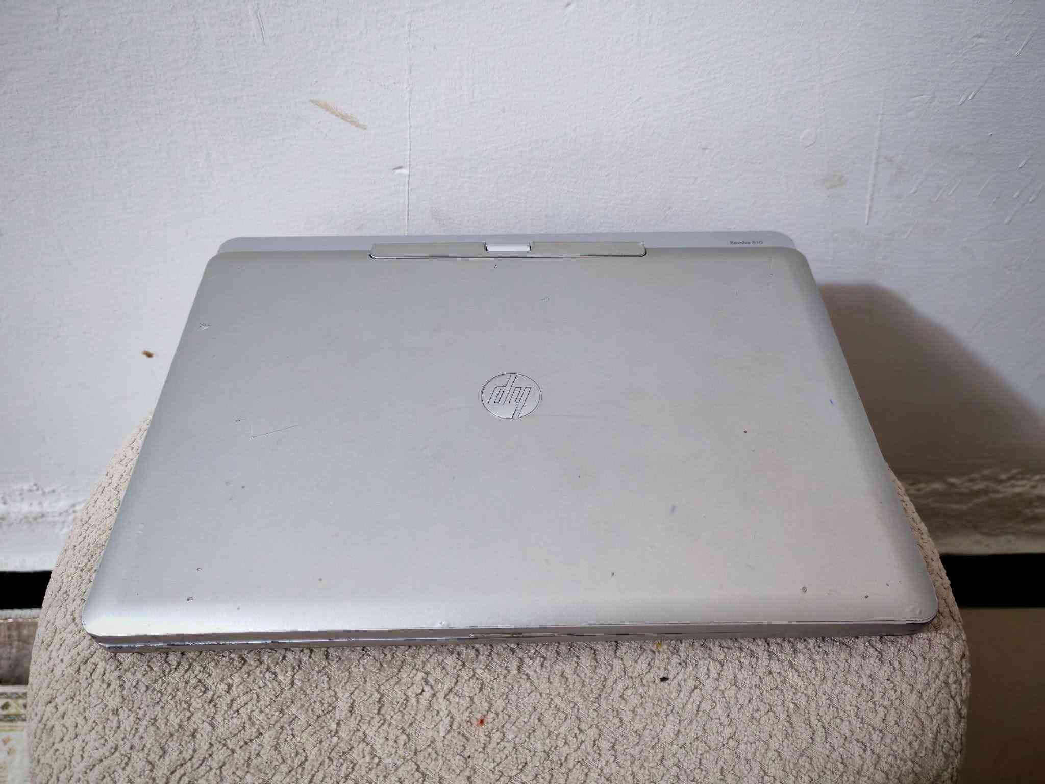لابتوب HP • i5 جيل4 • شاشة لمس 360