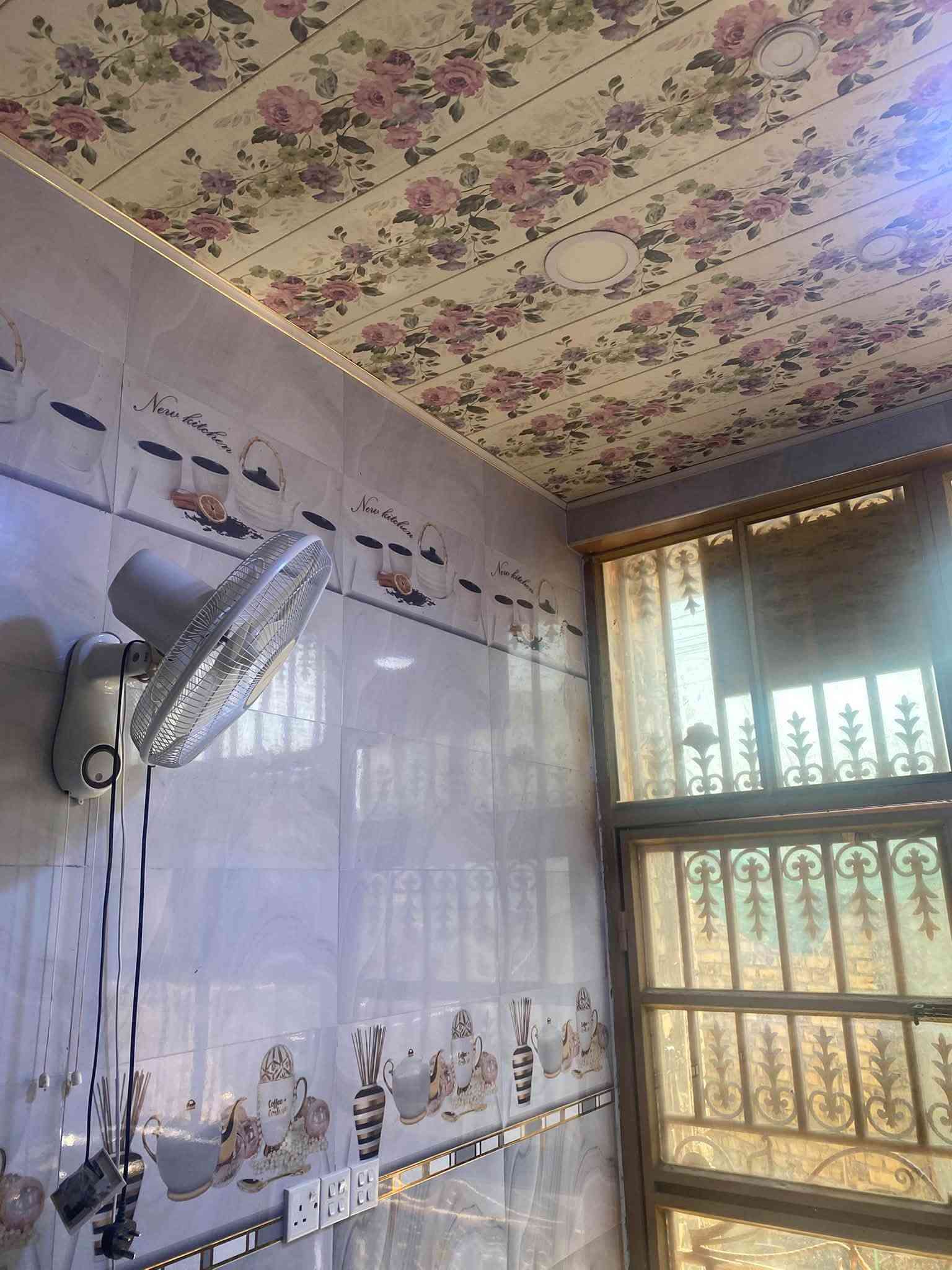 🏠 بيت للبيع – 110 متر

📍 الموقع: الفرع العيساوي، خلف بانزينخانة الشموس، يبعد عن الشارع العام حوالي 100 متر.

🏡 الطابق الأول:
• غرفة نوم
• صالة
• استقبال
• مطبخ

🏠 الطابق الثاني:
• غرفتان نوم

📞 للاستفسار والتواصل:
***********
***********
واتساب متوفر على الأرقام أعلاه.

🏢 مكتب المحيط لبيع وشراء العقار – الديوانية
