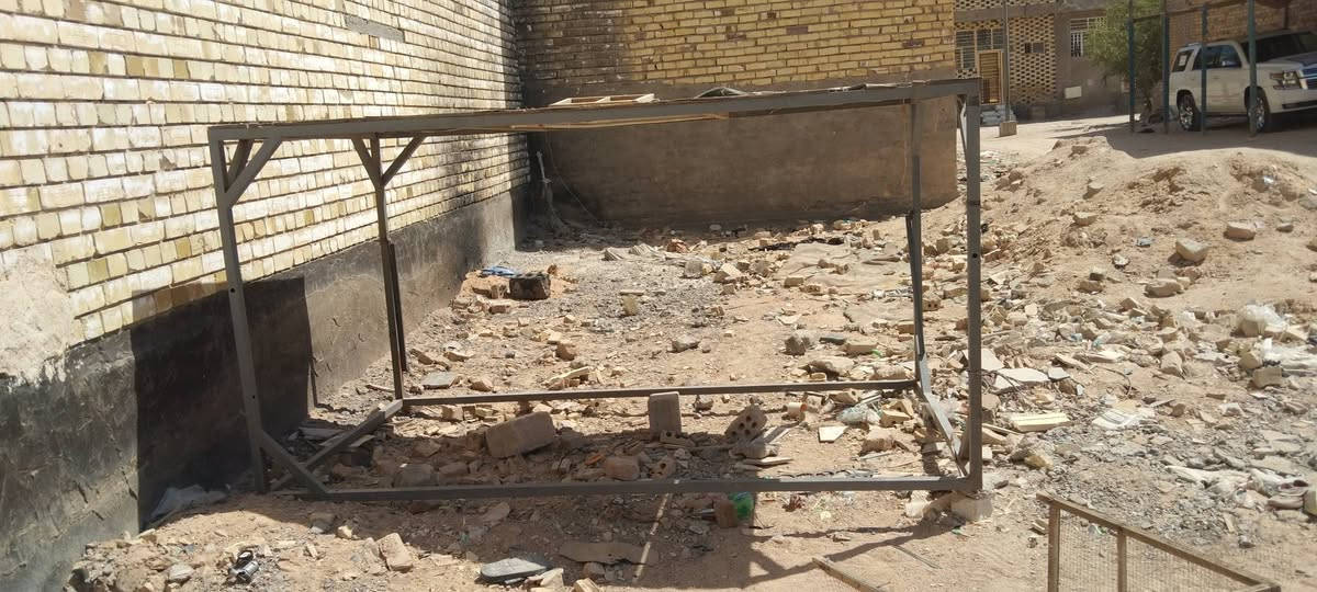 السلام عليكم عماريه مال كيا حمل للبيع الشغل درجه اولى مكان نجف حي النداء تواصل على الرقم ***********
