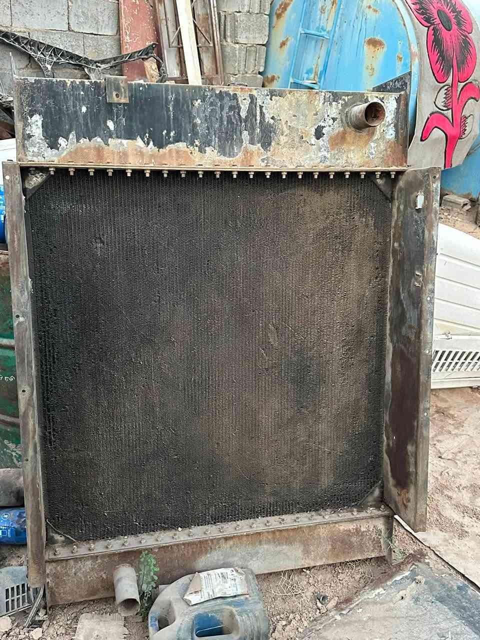 راديتر ٤سراوات نحاس ١٠٠عرض وطول ١٤٠
هـ/***********
