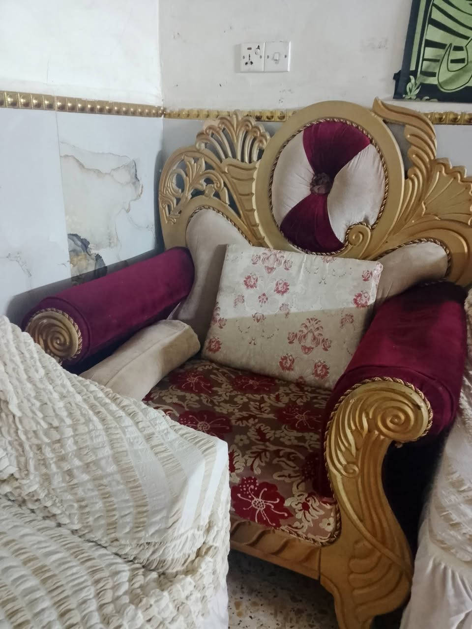 السلام عليكم
عندي تخم للبيع مستخدم 2 كبار ووحده صغير ووحده ثنائيه ووحده ثلاثيه السعر على الخاص 
***********
