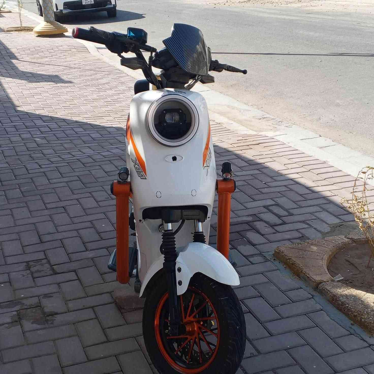 دراجه شحن جديده بصمه فول موصفات صله أربع تشر من مشتريه من لوكيل سعر ٥٠٠ وبيه مجال***********
