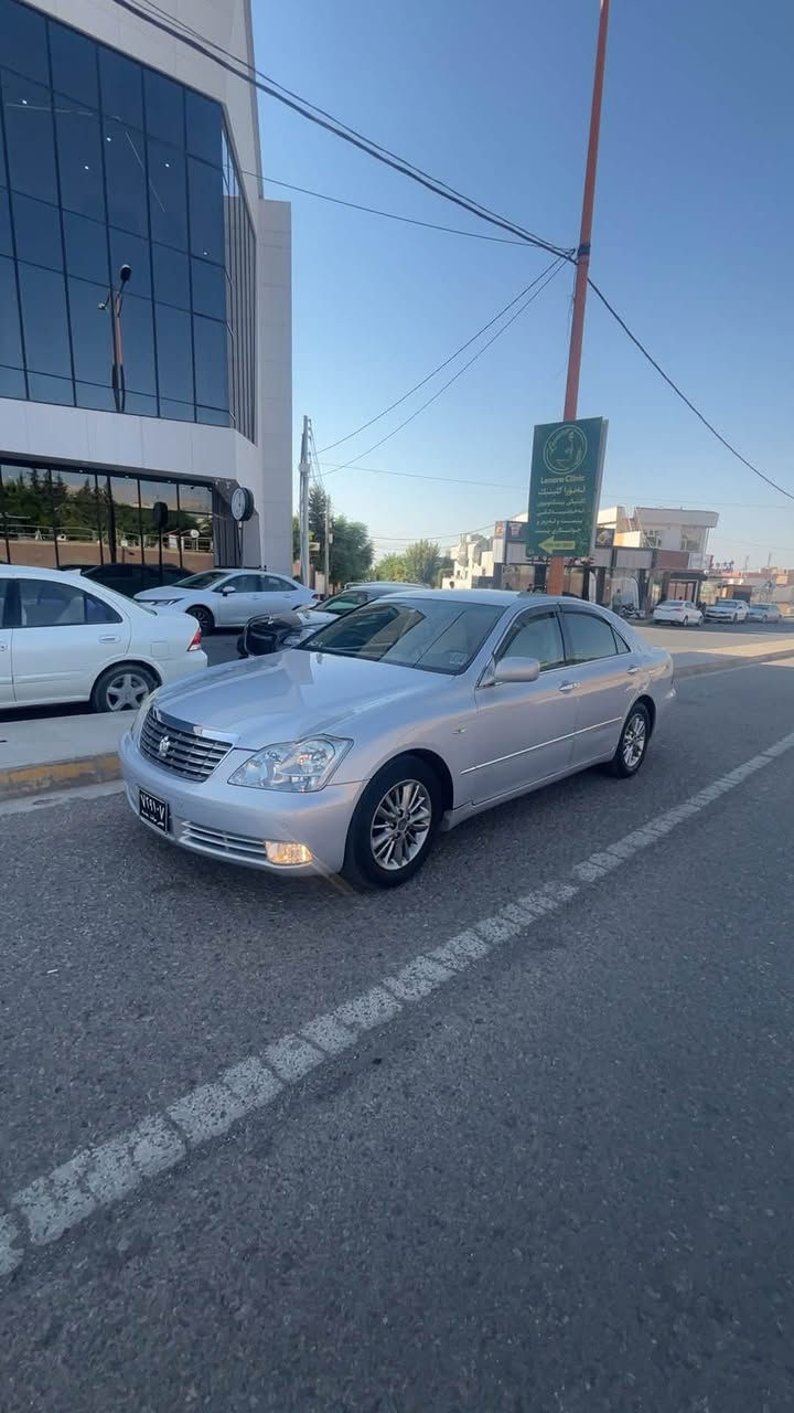 شاهینە 2008سعری 49گەڵا 
بڕاوە ساج مەلەکی نمونە لە جوانە پاکی
3دووگمەو پەردە 
گەورە بە گەورە182
کۆدوو بارکۆدو ژمارە 
پێشوو دوای حاسە 
کامل مەسرەف کراوە 
تەبریت ساردوو گەرم 
برێک بەسراوە
جامی هەڵ گیراوە 
تایەو ویلی بیلاد نەوتی 
ڕۆنی مەکینەی تازە 
های درۆلیکی گۆڕاوە 
تەقەو ڕەقەی بەشەرت 
دەعامی بۆ دەعمای بەشەرت 
کەڤەروو سەقفوو داعم لێ دراو حیزام بەشەرت 
***********
شوێن هەڵەبجەی شەید 
سەیارەی ماڵە هی مەعرەز نیە 
سعری 49گەڵا

