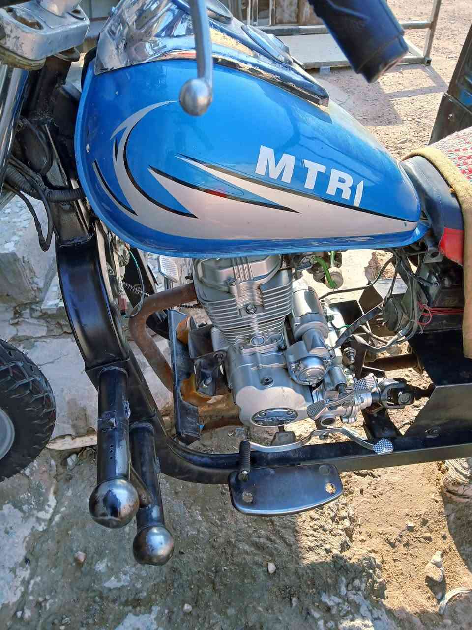 سلام عليكم شباب ستوته MTR للبيع مديل21 رقم وسنويه لون سمائي بديه زنجاري شاصي وركبه مكفولات   تخم تايرات جدد   دراجه سايمه مليون و 900وبيه مجال مكان نجف حي نداء مامتواجد عل فيس ***********
