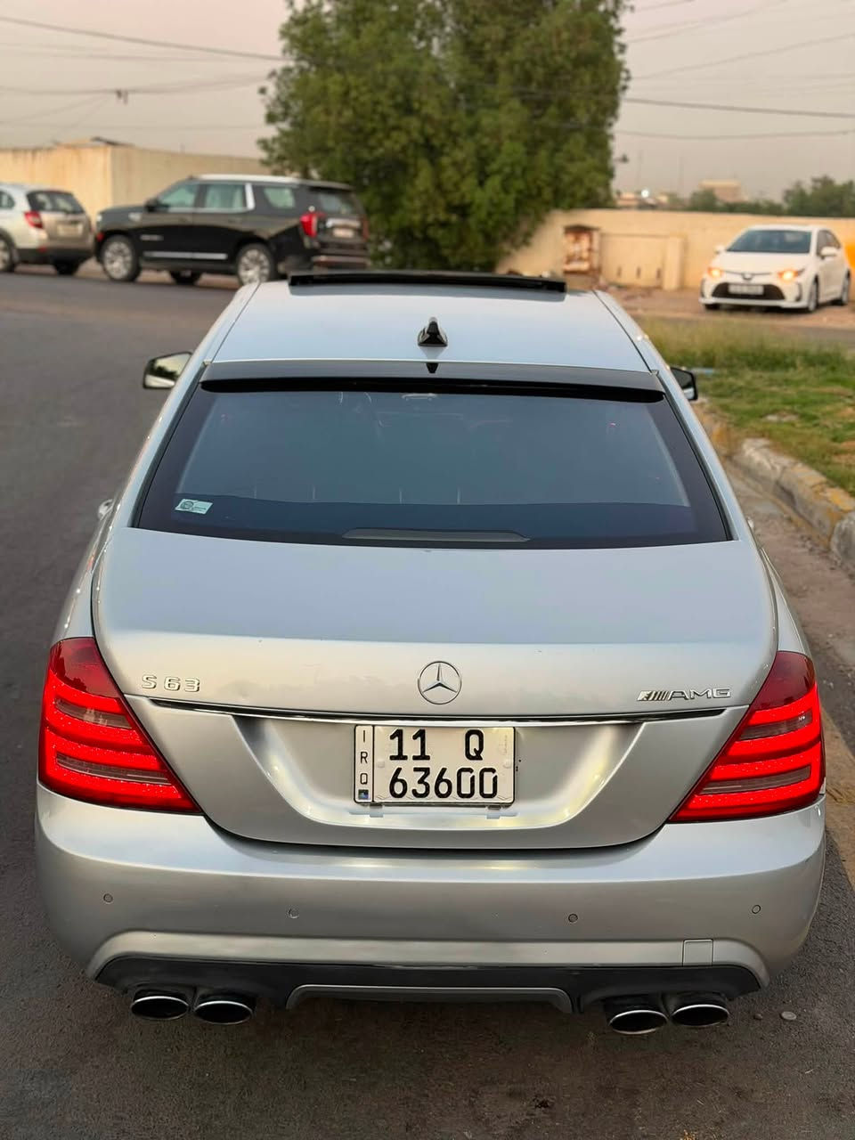 للبيع فقط W221. S63. 2010 AMG أصل
للبيع فقط اعتذر من المراوس. 
كفاله عامه فتح صبغ تعديل حتى دعاميات 
محرك الاصلي  6.3 تنقس طبيعي 
سياره أصل  AMG وبوضع الوكاله ماشيه 150 الف حقيقي فول الفول للاخير 
سلايد. شفتات. ستيرن.  نظام ترحيب دخول ذكي. 5 بردات. ابواب وصندوك ومري شفط. صندوك كهرباء. كشنات حضن وكهرباء وتبريد وتدفئه. ومساج. وهزاز. داخل 7 الوان حسب الطلب. داخل جلد طبيعي دشبول وبطاين وديكورات. تنته كنتاره بلاديه.  لايت داينمك زنون متحرك.  حساسات امامي خلفي. وتوقف ذاتي وتحديد مسار. ناظور ليلي.  
كروز سرعه.  حساس مطر.  مري عاكسه 
جام بلورايز بلادي متغير حسب ضوء 
دركه عظم حرف D اصليه سستم كروز رياضي اصلي AMG وعليه برمجه طلقات وفتح سرعه 
باقي تفاصيله هواي ومعروفه سياره مميزه ومن نوادر 
سياره جديده وجاهزه وعليه ادامه كامله 

سياره رقمه بغداد باسمنا ورقم مميز ع حجم السياره وتحويله مباشر.  
ومكانه بغداد الكرخ والسعر 200 يعنى  
اي استفسار فقط الاتصال ***********

