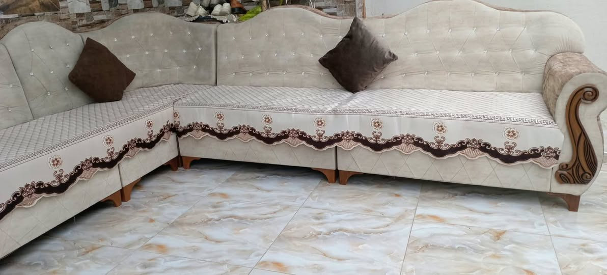 ديوان • ٧ ونص متر • ويّه كوشات
