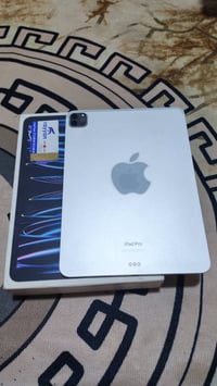 ايباد برو M2 • ١٢٨ • بطارية ٩١٪