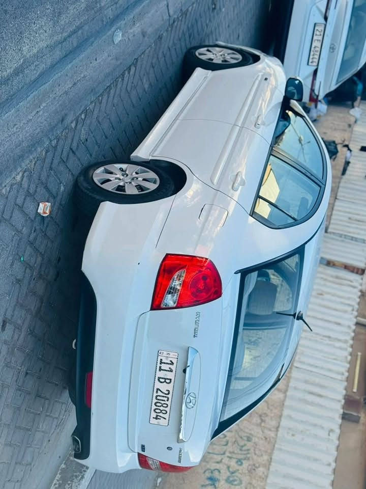 اكسنت ٢٠١١ • مكينة ١٦٠٠ • ماشيه ١٨٠ الف