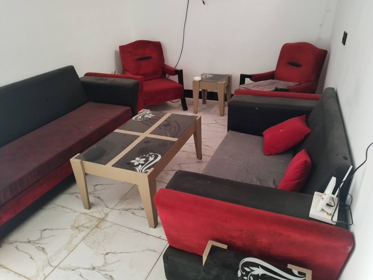 قنفه للبيع اربعه قطع 50 الف وتساب ***********
