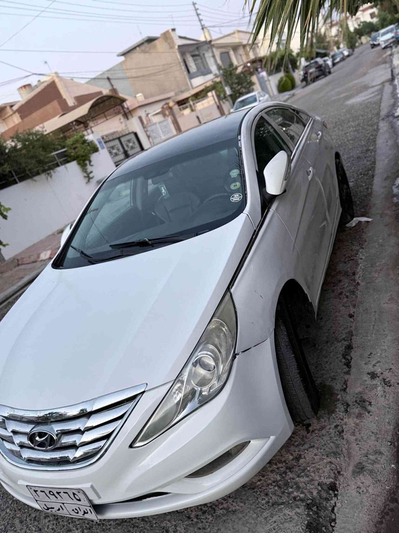 سۆناتای ٢٠١٢ مەکینە مەرخوب مەکینە دوش سەیارەکە ١٠ وەرەقەی خەرامە لەسەرە لە پاش مەعمەلەی دەگێریەوە سەیارەکە سبوخ عامە پێش و پشت کەپس وەرگەراوە وەکالە بە ناوی خۆمانە سعریشی خوار هەر هەموو بازار ٧٤وەرەقەو مەجال ١٠ وەرەقەش خەرامە بگێرەوە شوێن هەولێر*********** أربيل, العراق
