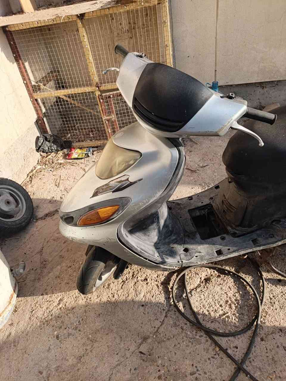 السلام عليكم عندي دراجه للبيع ومثل ماشفون ***********/***********
