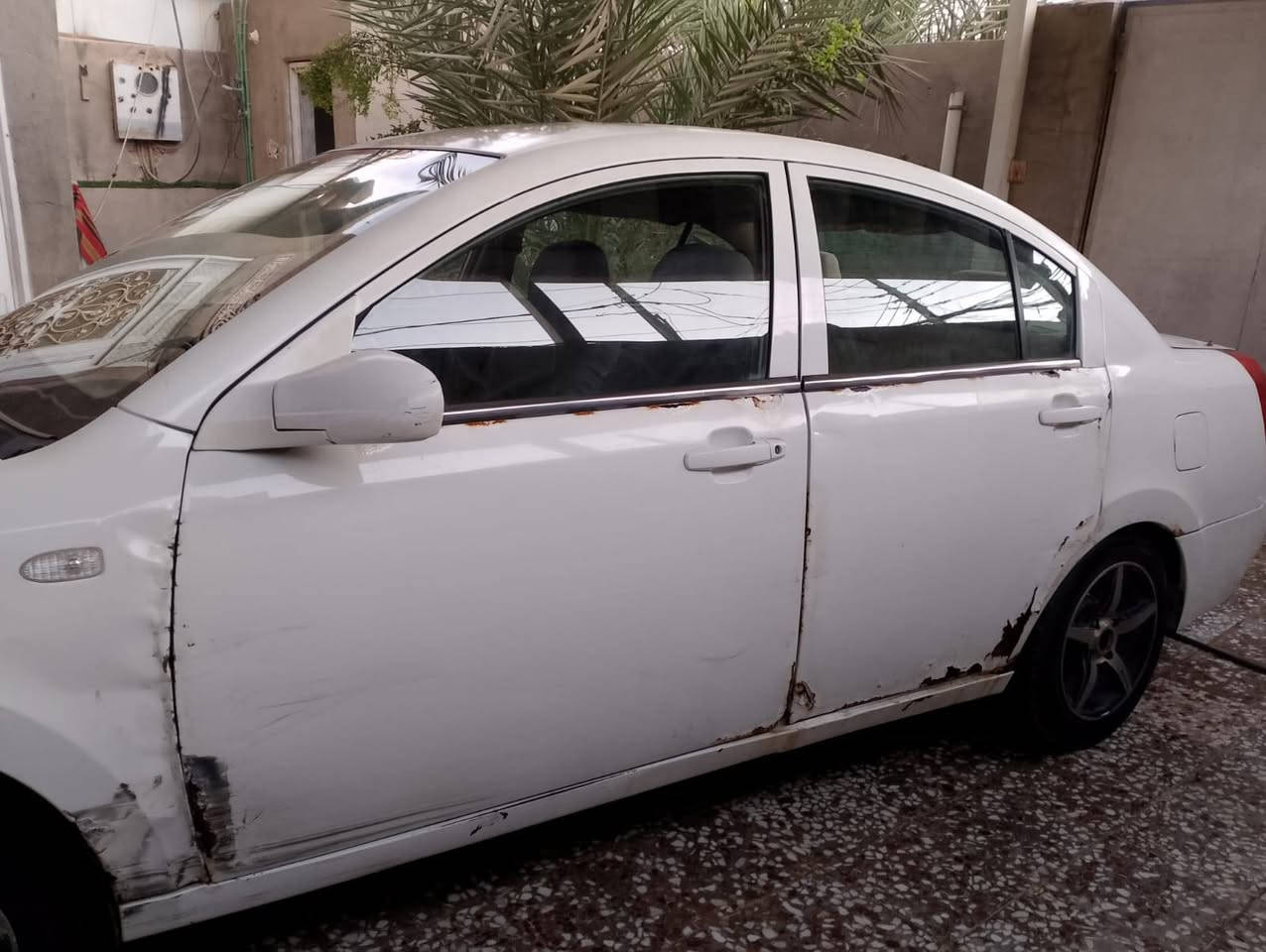 سيارة شيري A5 سيارة زينة ونضيفة للبيع ٣٢ بيها مجال قليل للبيع بيها خياسات مثل ما موضح الصورة مكانها نجف @الجميع
