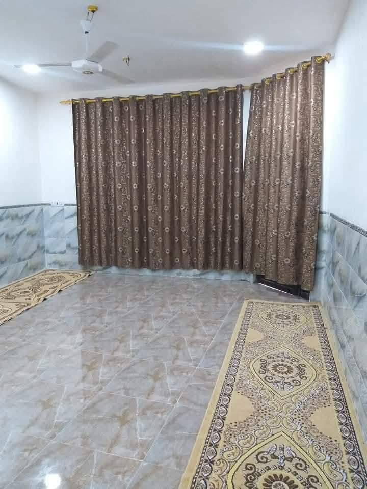 السلام عليكم بيت للبيع المساحه 190 إصلاح  زراعي كافة الخدمات العنوان محيزم الرابعه شارع ٨٠ جهة كربلاء الاستفسار ***********
