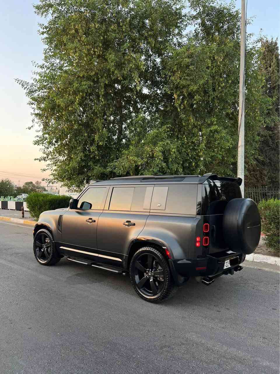 سلام عليكم 
Defender X Dynamic P400 2022
فول مواصفات سيارة فقط بدون داتاشو 
٦ سلندر 
وارد امريكي 
ضرر سيارة نص جاملغ خلفي صبغ
بدون دواخل بدون ارباك 
سيار جديد مابي نواقص
كامل مغلف ppf مات 
بيها موافقة جام مضلل
سعر ٥٢٥ ورقة مجال بسيط
مكان اربيل
واتساب *********** أربيل, العراق
