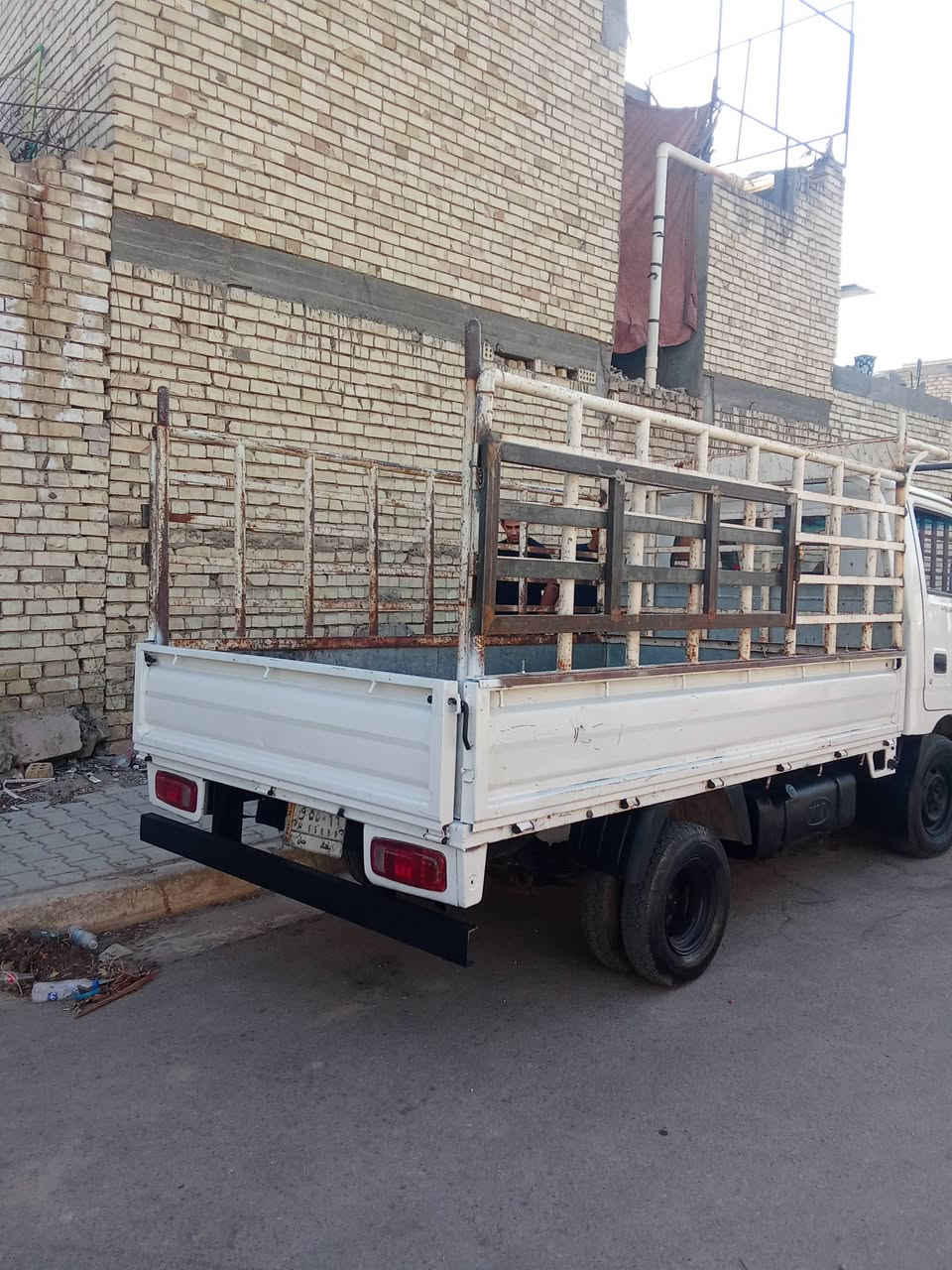 السلام عليكم كيا ام عيون موديل 2003 رقم بغداد تحويل مباشر سياره جاهزه وخير من الله عنوان بغداد حيور للاستفسار الاتصال ***********
