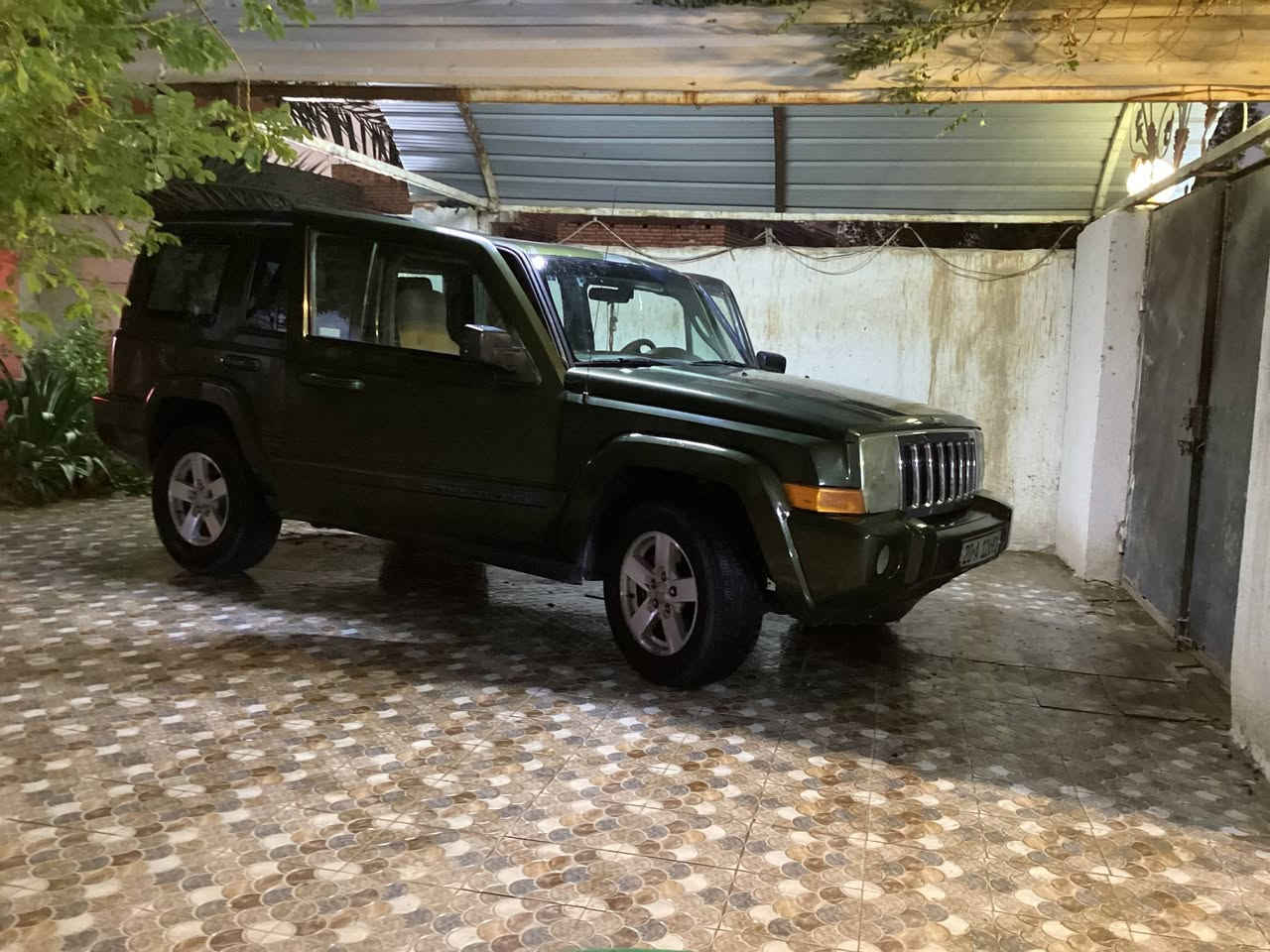 سلام عليكم
جيب كومندر   لبيع رقم نكليزي بسمي محرك بلاد 6v   
7 راكب  مكان ذي قار غرفة  جلد   ***********
