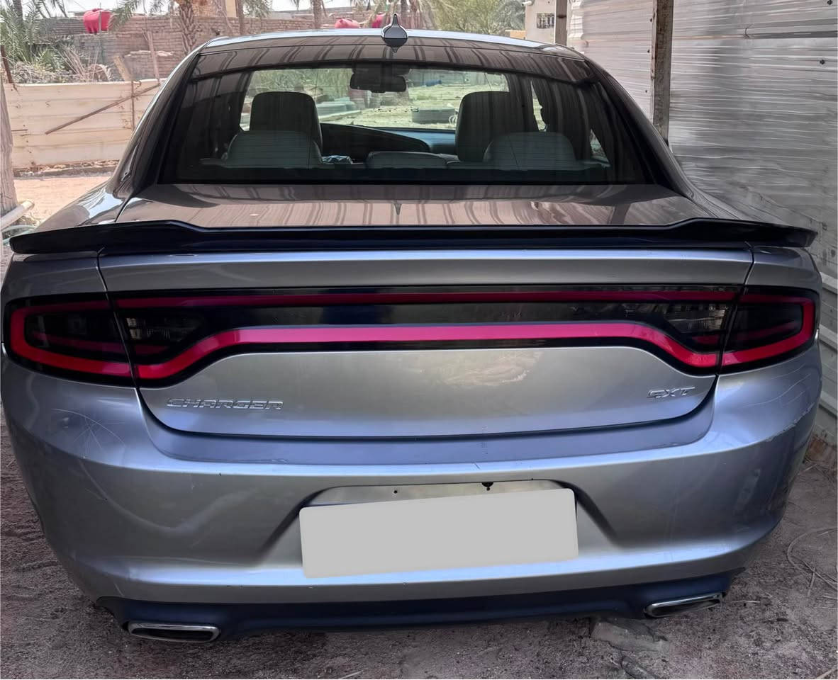 السلام عليكم جارجر للبيع مديل ١٦ اصل 
رقم بصرا بأسمي 
محرك سته سلندر sxt
حادثهه موضح بلمنشور صبغ قطعه وحده
السعر ١٦٥ وبيهه مجال 
الهاتف *********** رجاءً المو شراي لا يتصل ولا يراسل البصرة, العراق
