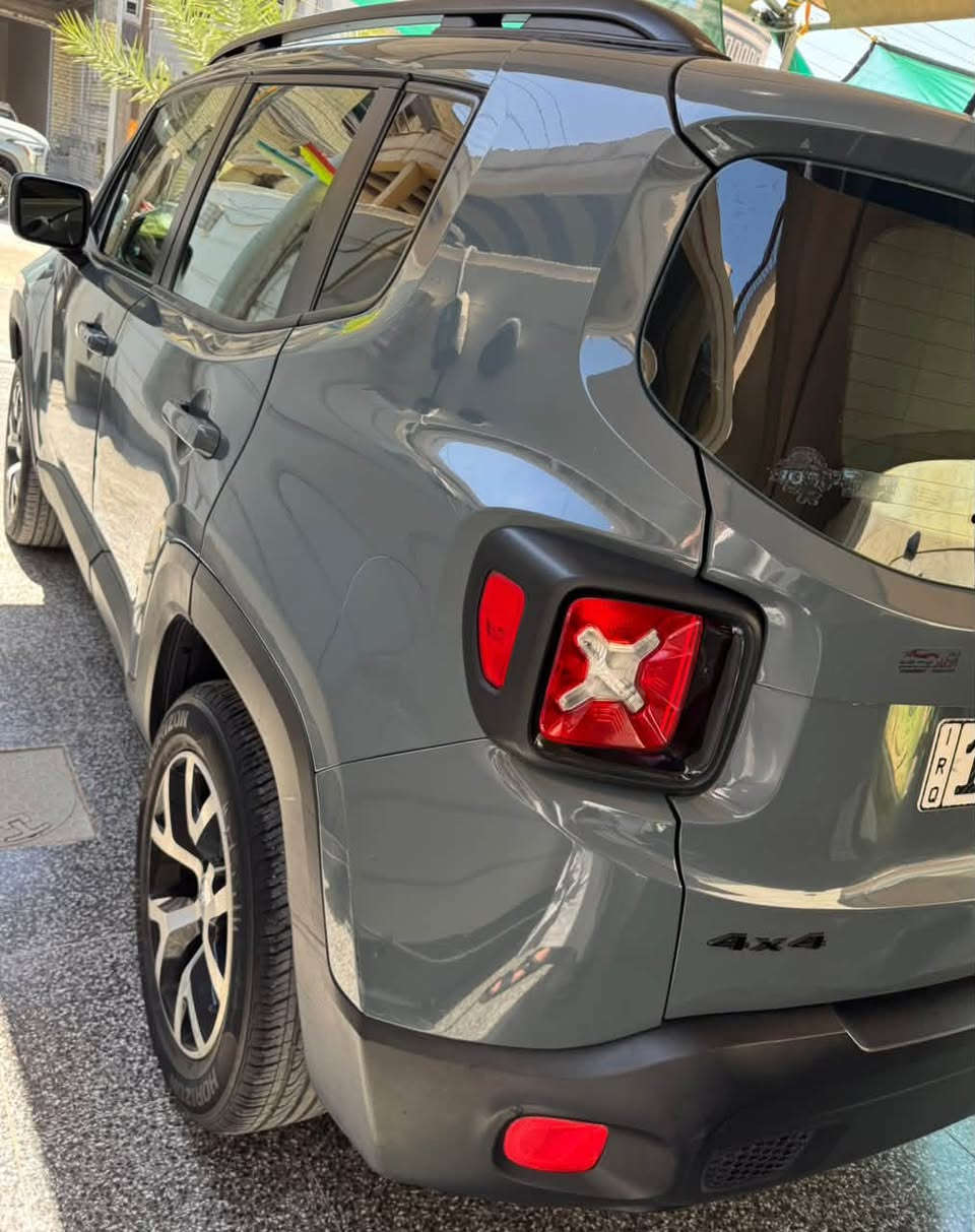 السلام عليكم
🚗 جيب رنكد تريل هوك
موديل 17 
رقم بغداد الماني
بيع فقط اعتذر عن المراوس

السعر ( 110  ) مجال قليل

🔷لون مميز  سمنتي 

🔻فول مواصفات 

🔹 أعلى فئه 

🔴 تريل هوك 4×4

🔹بصمه تشغيل 

🔹بصمه أبواب 
🔹3قطع صبغ بالعراق صارت
      بدون دواخل
🔹ماشيه 110  الف 
🔹محرك ٢٤٠٠
🔹تبريد ثلج منظومة جديدة 
🔹حداديه جديده
🔹دبلات جدد 
🔹منضومه زنون
🔹سياره جاهزه 
☑️تحويل مضمون ومباشر 
📍بغداد العامرية او الدورة   

 ✅تفاصيل أكثر للإستفسار

        ***********☎️
واتساب
