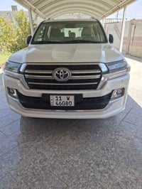 لاندكروز • ٢٠١٩ • ١٣٥٠٠٠ كم