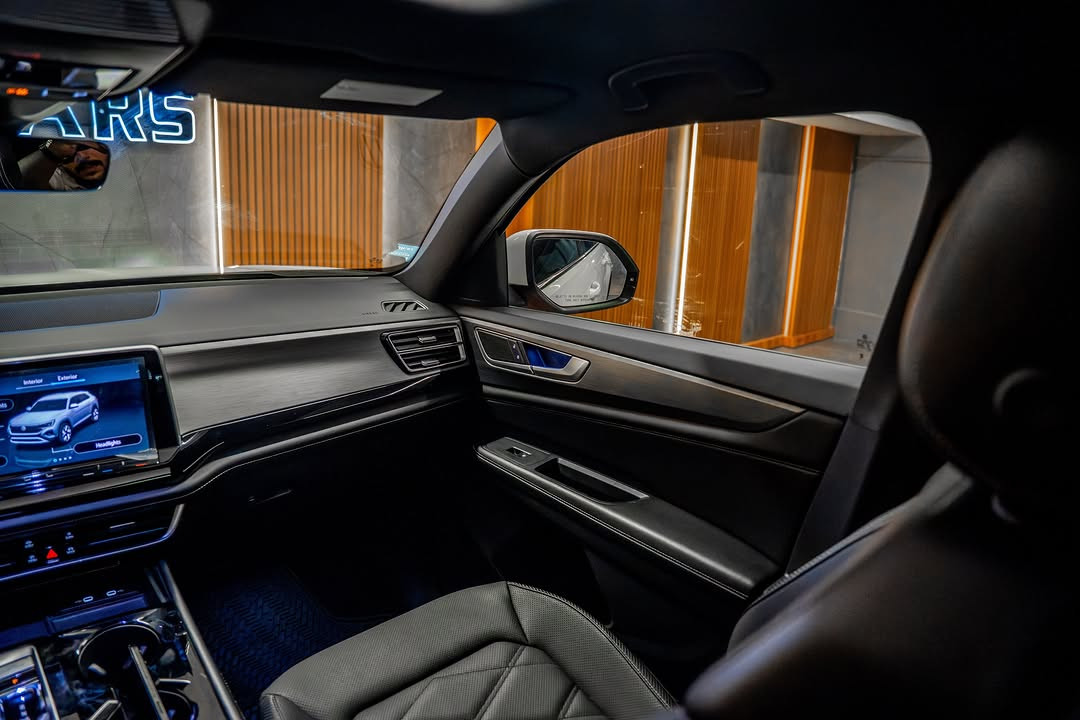 عربي / كوردى

Volkswagen
موديل: Atlas Cross Se 4motion
سنة الصنع: 2024
المسافة المقطوعة: 59,000 ميل
السعر: 26,500$

Volkswagen
مۆدێل: Atlas Cross Se 4motion
مۆدێلی ساڵ: 2024
ماوەی ڕۆیشتن: 59,000 میل
نرخ: 26,500$ 🔥🚙

#gt_cars_duhok
