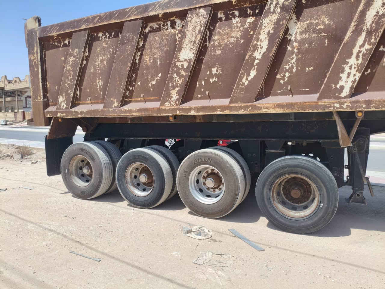 من رخصت الادمن للبيع راس البي 89 مكينه 35كير 160مجموعه نص جيئف ام القيطان قماره بدون صبغ تخم تأخير السياره عوزه زوجين  معه عربانه علم محور شريط اربع  دناكيرالسعر مناسب  اتصل وبيك خير وتدلل ***********
