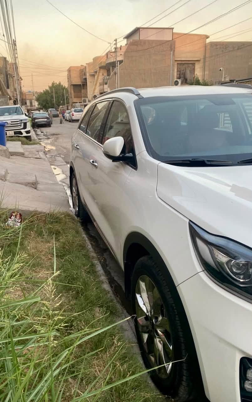 سورنتو موديل 20 خليجي رقم بغداد باسمي مكفول من الصبغ والبارد ماشيه 57  فول عدا البنروما مكاني بغداد ***********
