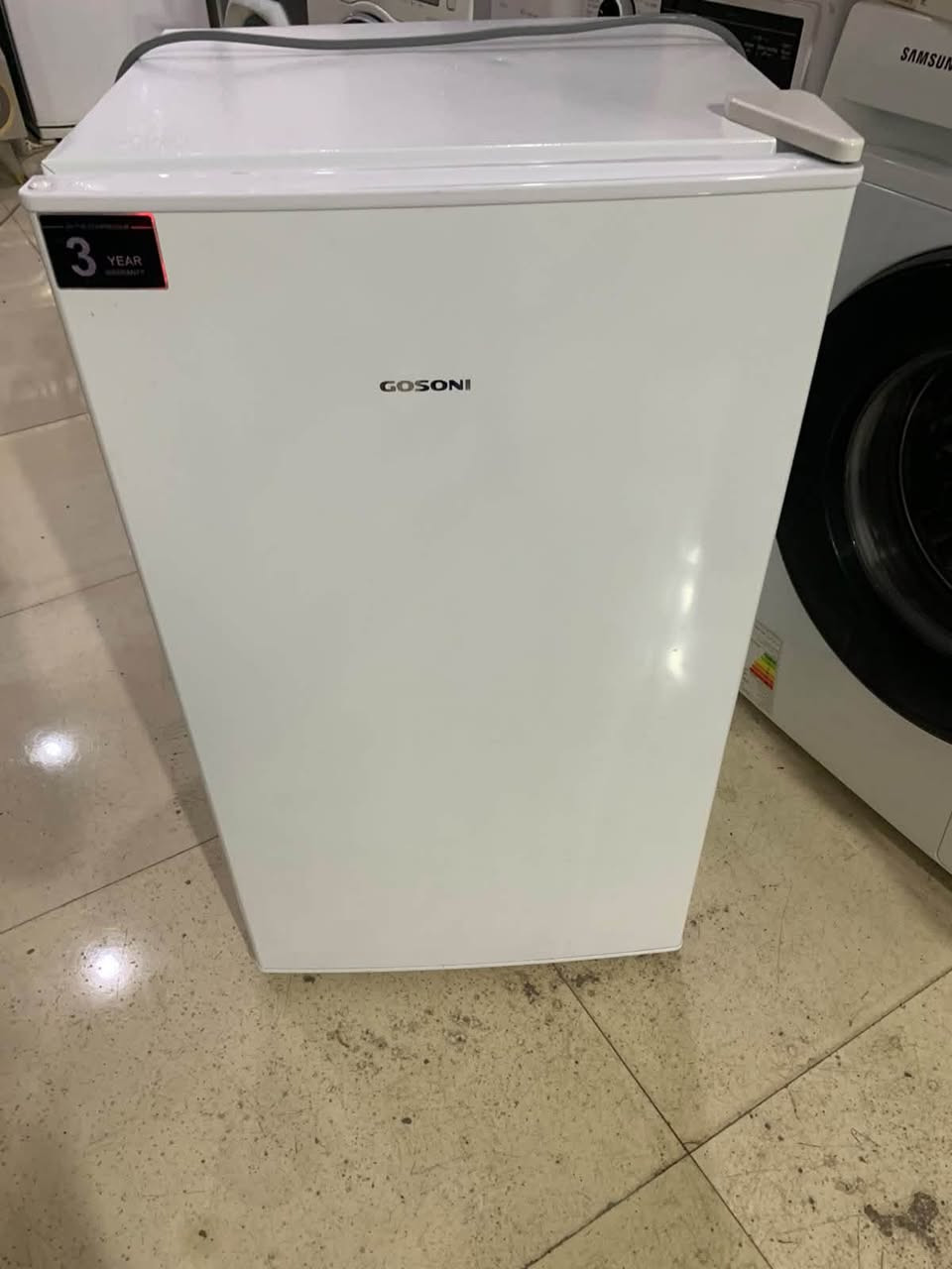 ثلاجات مكتبيه اخو الجديد للبيع
العنوان /  سرجنار شارع ابو سناء مجاور فندق برج الحياة بالضبط للاستفسار الاتصال  على الرقم ***********
