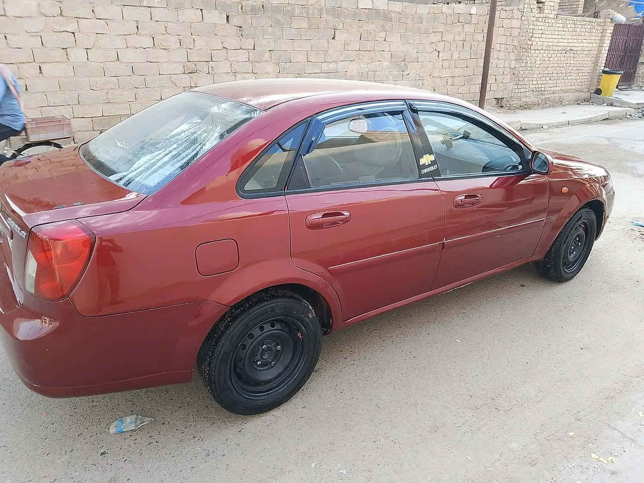 السلام عليكم
سيارة نوع اوبترا موديل 2005
مصبوغة عام محرك كير نضيف 
سيارة متعوب عليهة 
رقم بغداد تحويل مباشر 
السعر 50 ورقه وبيها مجال
التواصل عبر الرقم : ***********
