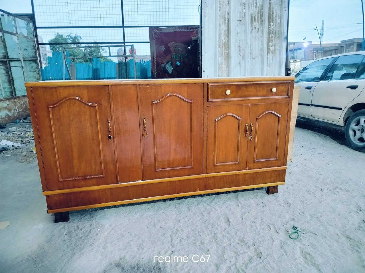 بوفيه صاج • ١م٨٥سم • ارتفاع ١م