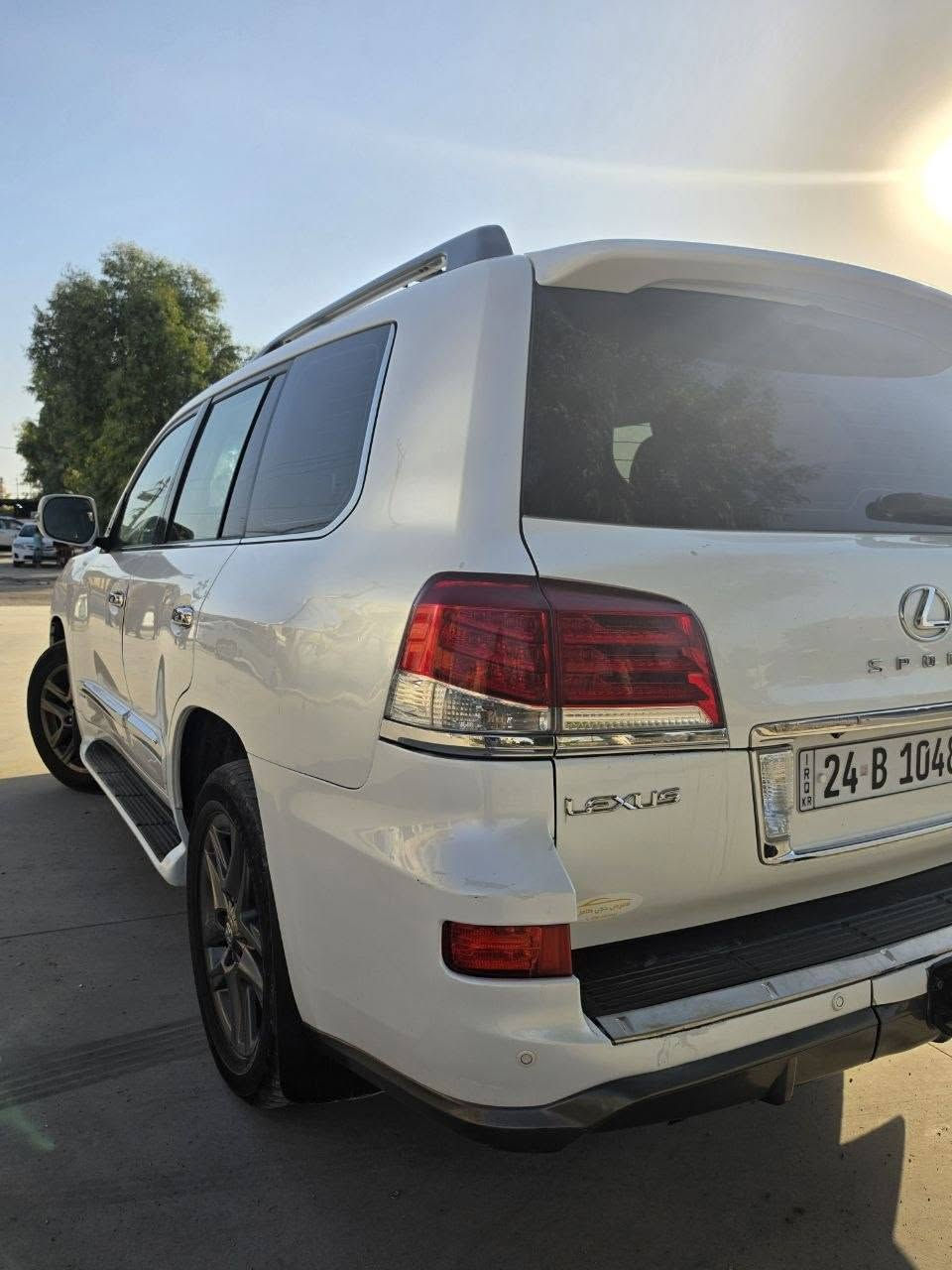 لكزس 2013 LX 570 S سبورتي فول مواصفات خليجية كلين تايتل
رقم دهوك هزة وسنوية جديدة
تحويل شرط 
كير ومحرك شرط
بدون صبغ 
محرك V8 سعة 5.7 لتر
القوة: 383 حصان
ناقل حركة أوتوماتيك 6 سرعات
نظام التحكم بالجر والثبات
نظام المساعدة على نزول المنحدرات
جنوط ألمنيوم 20 إنچ
إطارات 285/50R20 جديدة
فتحة سقف/مون روف
روف رايل
سبويلر خلفي
عتبات جانبية
مصابيح أمامية عالية التجهيز
كشافات ضباب
حساسات أمامية وخلفية
مرايا كهربائية وقابلة للطي
باب خلفي كهربائي
نظام دخول وتشغيل ذكي
مقاعد جلد فاخر
مقاعد أمامية كهربائية مع Memory
تسخين وتبريد المقاعد الأمامية
تكييف أوتوماتيكي متعدد المناطق
تحكم بالتكييف للمقاعد الخلفية
دركسون كهربائي
دركسون جلد وخشب
ثلاجة/صندوق تبريد أمامي
تشغيل بصمة/Push Start
مثبت سرعة
بلوتوث
USB / AUX
بيها هواية مواصفات
مكان السيارة دهوك
#لكزس

