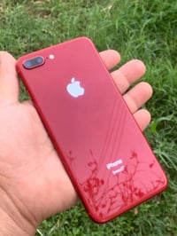 آيفون 8 بلس • ٦٤ • بطاريه ١٠٠