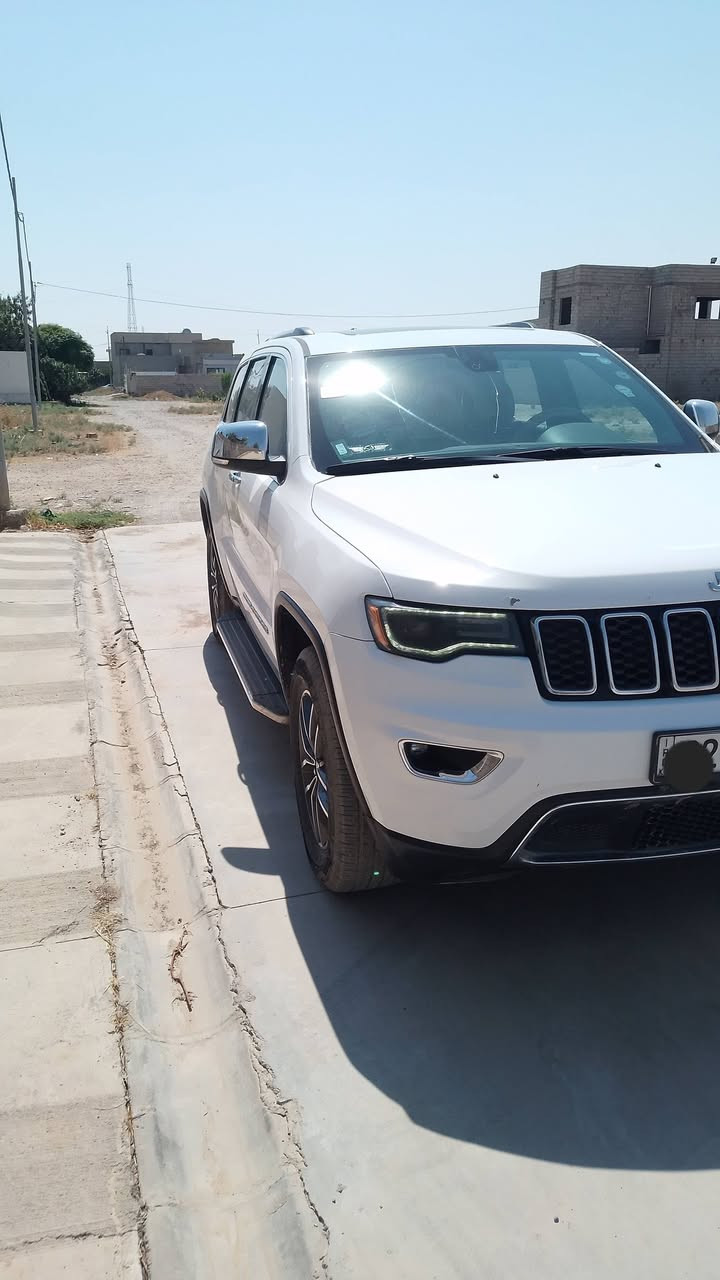سلام عليكم جيب وارد امريكي لمتد فول موديل ٢٠١٧ ما شايف مصلح ما شايف حي الصناعي كلين من الدعاميه لدعاميه رقم اربيل سياره باسمي مكان كركوك ***********
