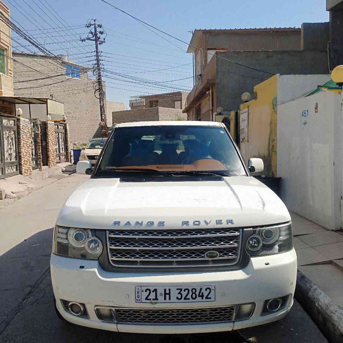 Range Rover 2004 V8 بۆ فرۆشتن
 رەنج رۆڤەر ٢٠٠٤ بۆ فرۆشتن سەیارەکە زۆر خاوێنە رەقەم و سەنەوی نوێیە بێ بۆیاغە ٨ پستنی بێ سوپەرە 
*********** أربيل, العراق
