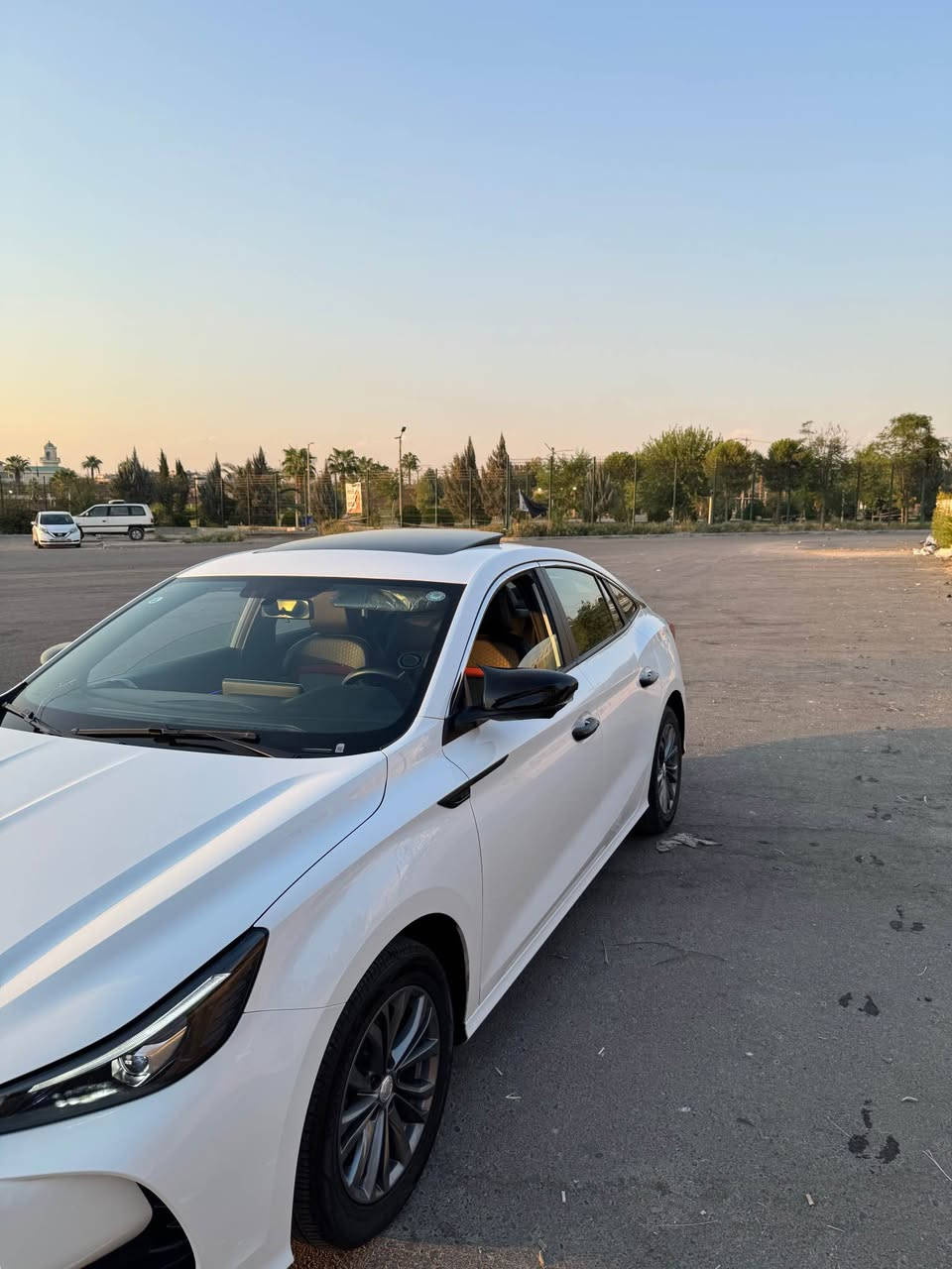 ئێم جی  MG GT 2024 Sport 
22 هه‌زار رۆیشتیه‌

سەیارەکە 2024 بەڵام شکل نوێیە زۆرپاکە بێ بۆیاخ بێ ساردی بێ ته‌زره‌ تەنها قنجێکی دەرکەی هەیە و بن دۆسەش قۆپەکی بچوک 

مه‌كینه‌و گیر به‌ شه‌رت

مواصفات.بەصمة.ئاوێنە کارەبەیی .برێك کارەبایی کامیرە 360 پلە و شاشە فولل مواسەفات هیتد…

سەیارەکە کامل جوانکاری بۆ کراوە و ناو لید زۆر شتیتر

سعر 119 وەرەقەو مەجالێکی کەم 

ڕەقەم تەلەفۆن *********** أربيل, العراق
