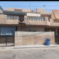 دار للبيع طابو صرف المساحة ٣٠٠م الواجهه ١٥م النزال ٢٠م يحتوي على مدخلي...